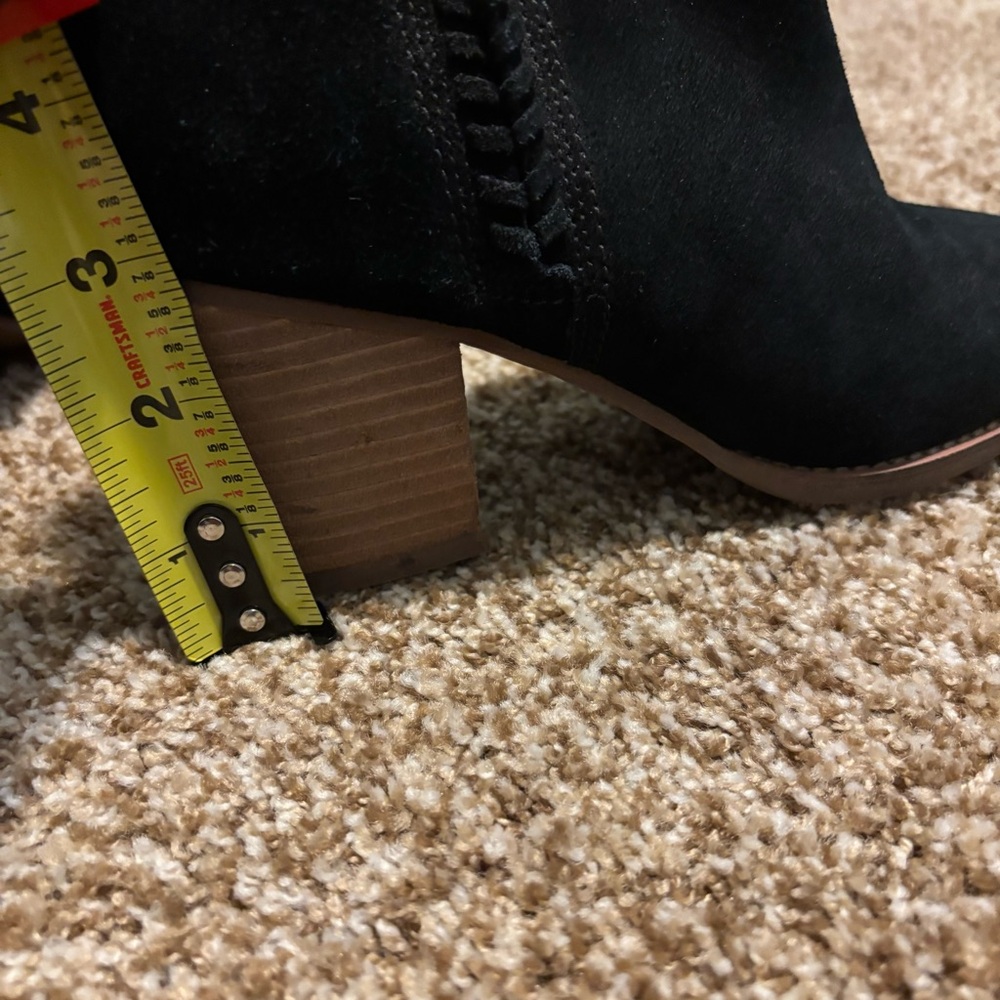 Blondo || Nina Braided Block Heel Black Suede Ankle Boots Size 8.5 - Picture 7 of 9